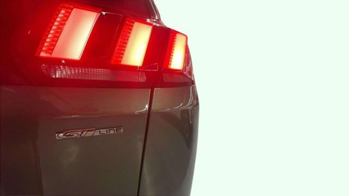 Peugeot3008 PureTech 130 S&S GT Line 96 kW (130 CV) Vehículo usado en Barcelona - 20 Peugeot3008 PureTech 130 S&S GT Line 96 kW (130 CV) Vehículo usado en Barcelona - 20