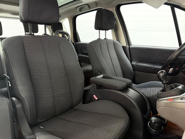 RenaultScenic Dynamique 1.6 82 kW (110 CV) Vehículo usado en Barcelona - 10