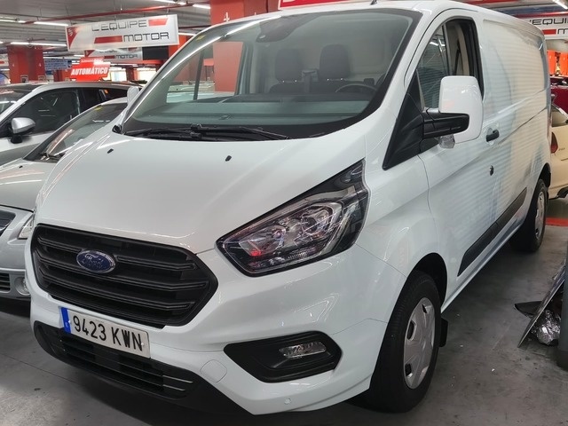 FordTransit Custom Furgon 2.0 TDCI 300 L1 Ambiente 96 kW (130 CV) Vehículo usado en Barcelona - 1