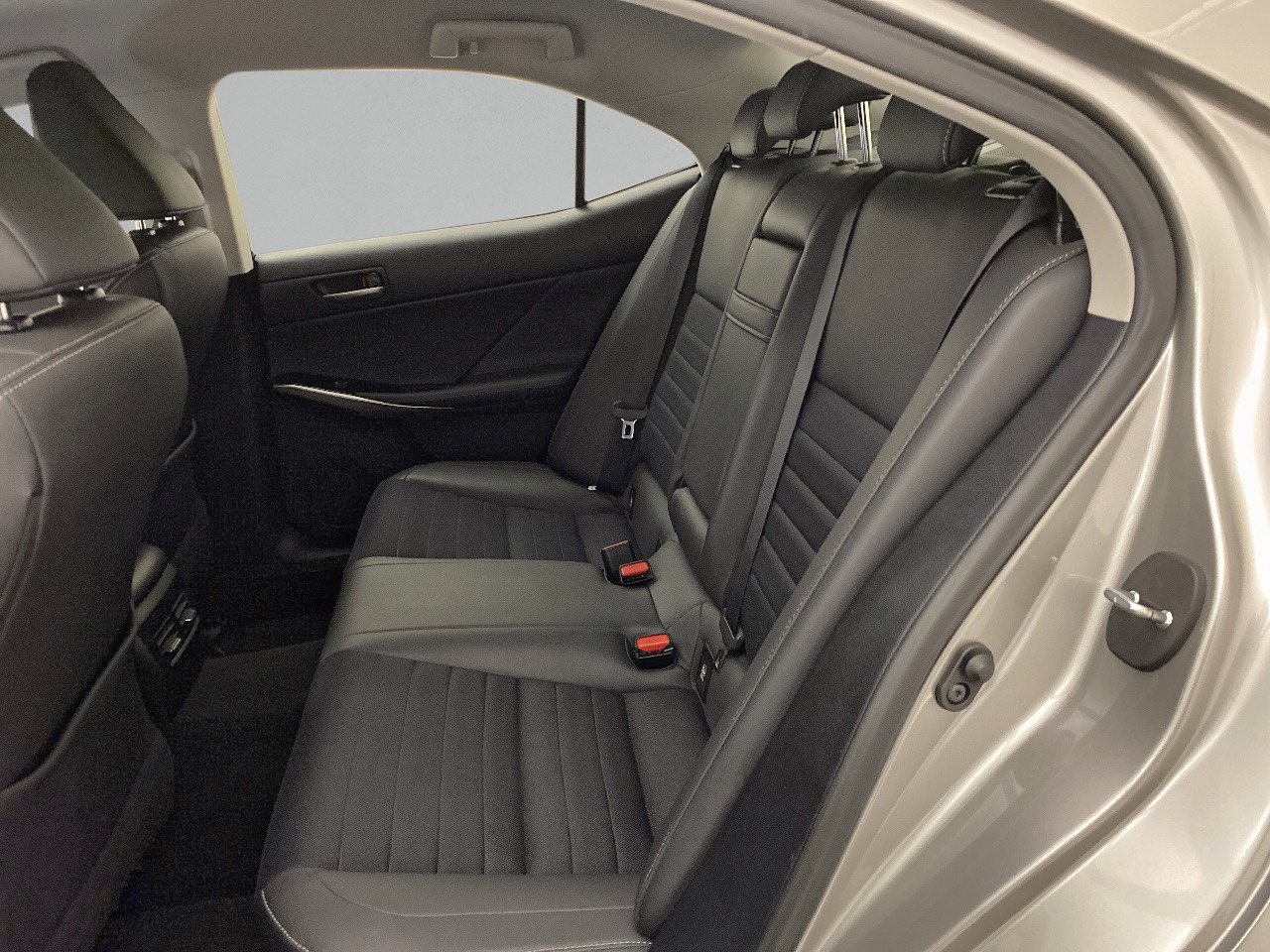 Lexus IS 300h Eco 164 kW (223 CV) - 11