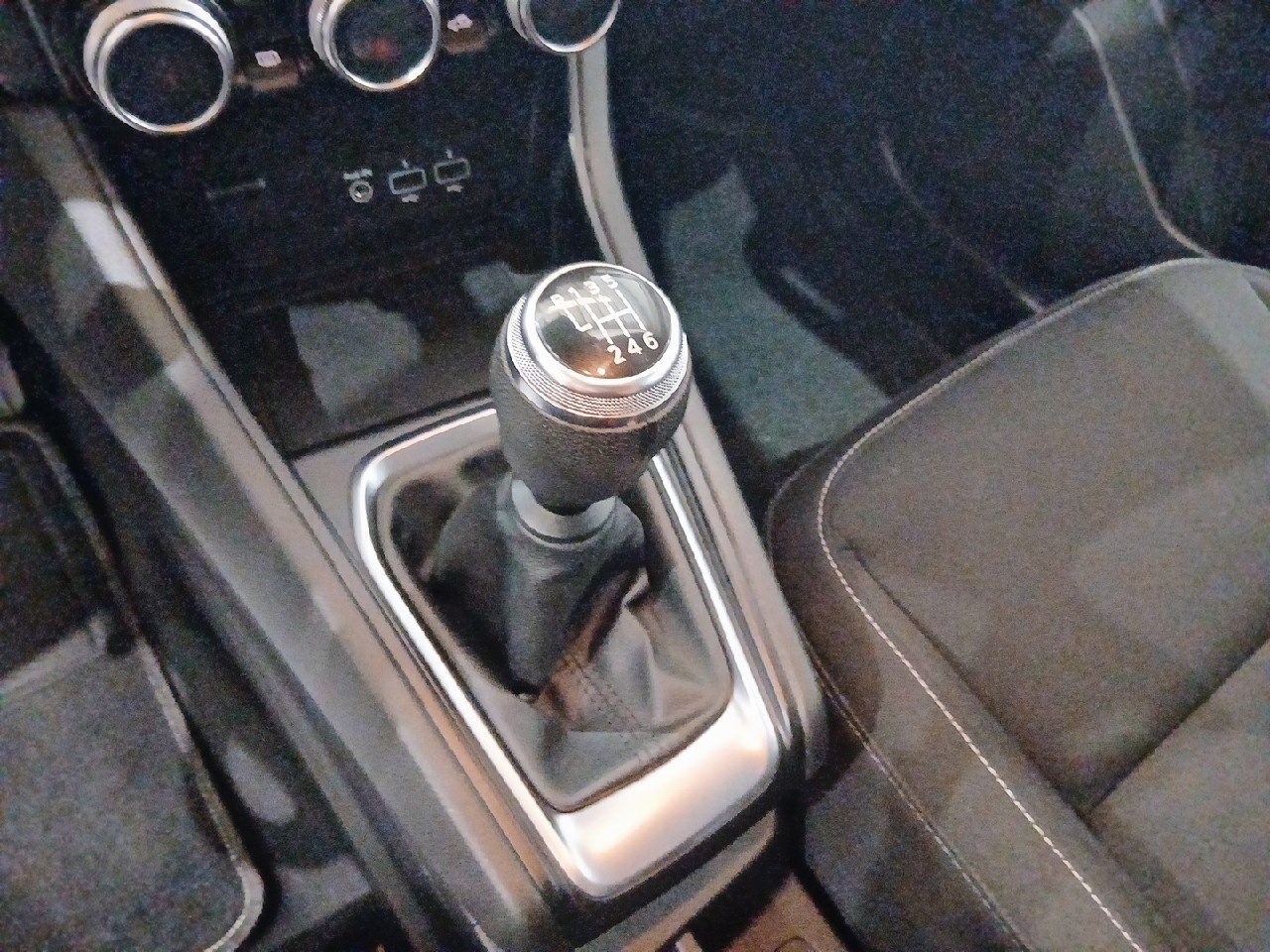 Renault Captur Intens Blue dCi 85 kW (115 CV) - 10