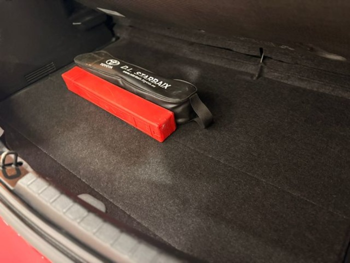 ToyotaYaris 1.5 Hybrid Active 74 kW (100 CV) Vehículo usado en Barcelona - 15 ToyotaYaris 1.5 Hybrid Active 74 kW (100 CV) Vehículo usado en Barcelona - 15