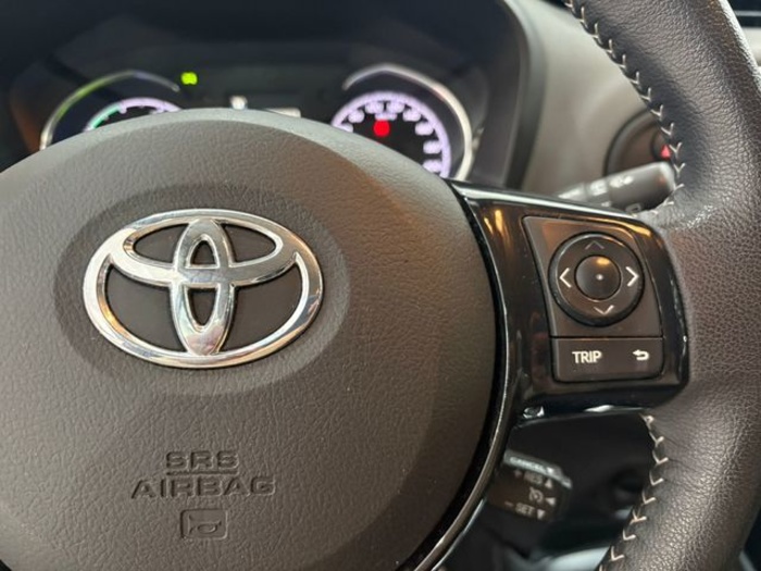 ToyotaYaris 1.5 Hybrid Active 74 kW (100 CV) Vehículo usado en Barcelona - 40 ToyotaYaris 1.5 Hybrid Active 74 kW (100 CV) Vehículo usado en Barcelona - 40