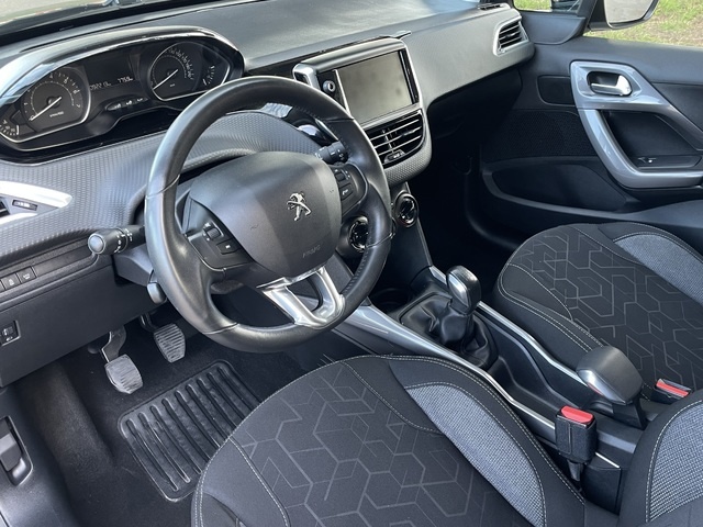 Peugeot2008 PureTech 110 S&S Style 81 kW (110 CV) Vehículo usado en Barcelona - 2