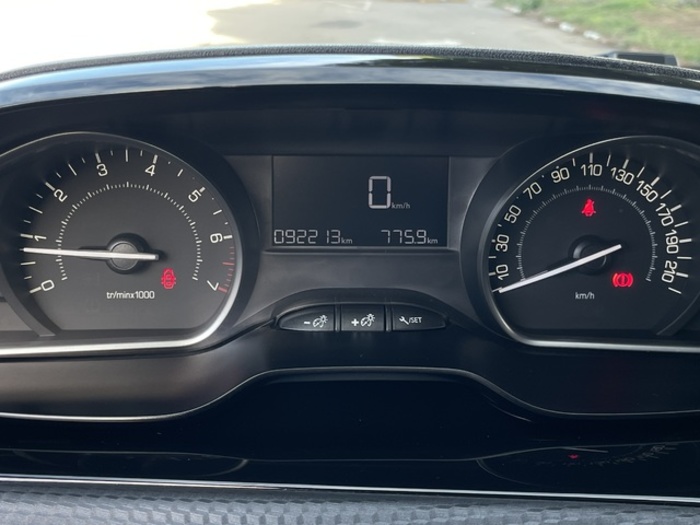 Peugeot2008 PureTech 110 S&S Style 81 kW (110 CV) Vehículo usado en Barcelona - 24 Peugeot2008 PureTech 110 S&S Style 81 kW (110 CV) Vehículo usado en Barcelona - 24