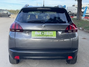 Peugeot 2008 PureTech 110 S&S Style 81 kW (110 CV)