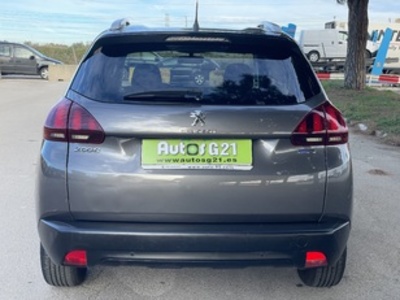 Peugeot 2008 PureTech 110 S&S Style 81 kW (110 CV) Peugeot 2008 PureTech 110 S&S Style 81 kW (110 CV)