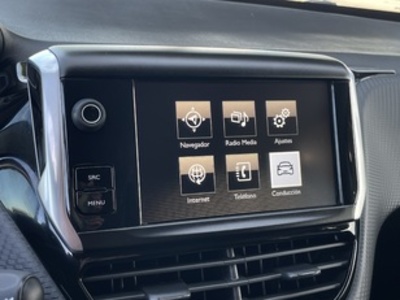 Peugeot 2008 PureTech 110 S&S Style 81 kW (110 CV) Peugeot 2008 PureTech 110 S&S Style 81 kW (110 CV)