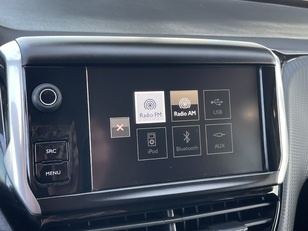 Peugeot 2008 PureTech 110 S&S Style 81 kW (110 CV)