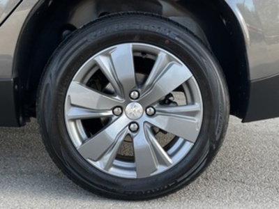 Peugeot 2008 PureTech 110 S&S Style 81 kW (110 CV) Peugeot 2008 PureTech 110 S&S Style 81 kW (110 CV)