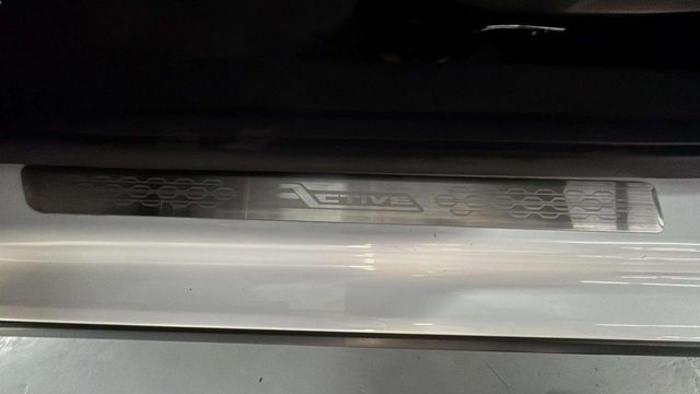 FordKa+ 1.5 TDCi Ultimate 70 kW (95 CV) Vehículo usado en Barcelona - 18 FordKa+ 1.5 TDCi Ultimate 70 kW (95 CV) Vehículo usado en Barcelona - 18