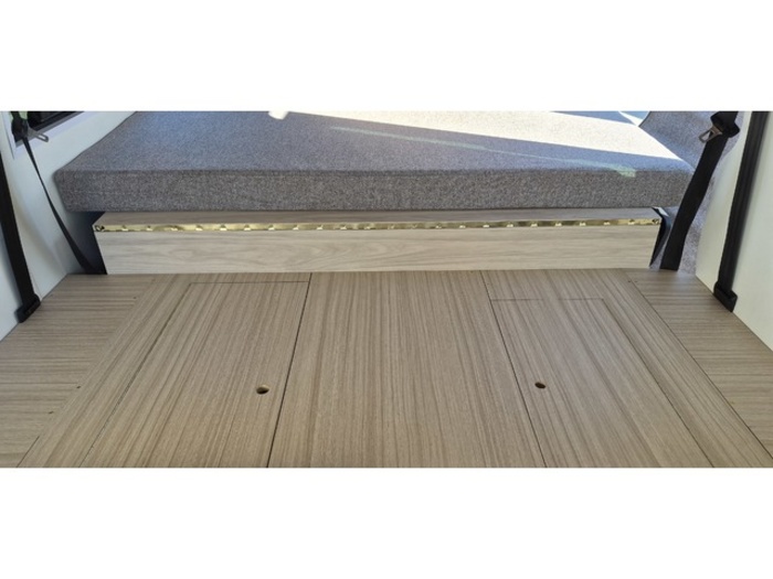 VolkswagenCaravelle Trendline Largo 2.0 TDI BMT 75 kW (102 CV) Vehículo usado en Barcelona - 7 VolkswagenCaravelle Trendline Largo 2.0 TDI BMT 75 kW (102 CV) Vehículo usado en Barcelona - 7