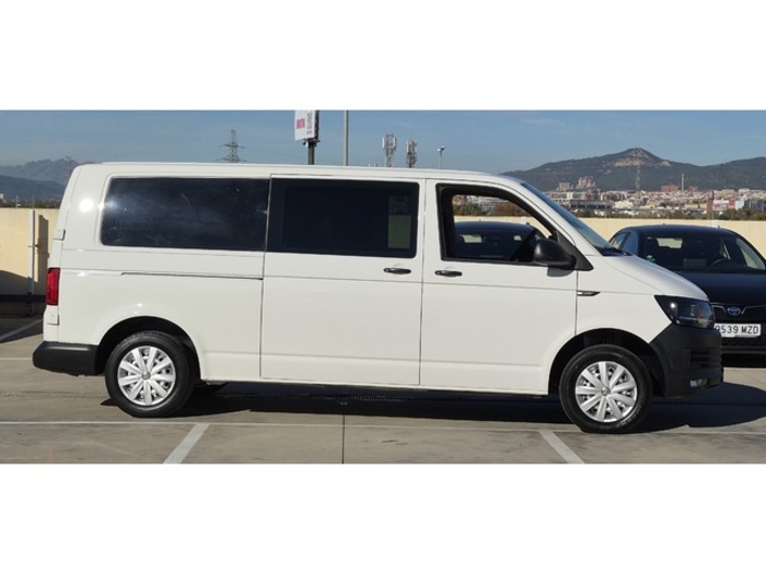 VolkswagenCaravelle Trendline Largo 2.0 TDI BMT 75 kW (102 CV) Vehículo usado en Barcelona - 21 VolkswagenCaravelle Trendline Largo 2.0 TDI BMT 75 kW (102 CV) Vehículo usado en Barcelona - 21