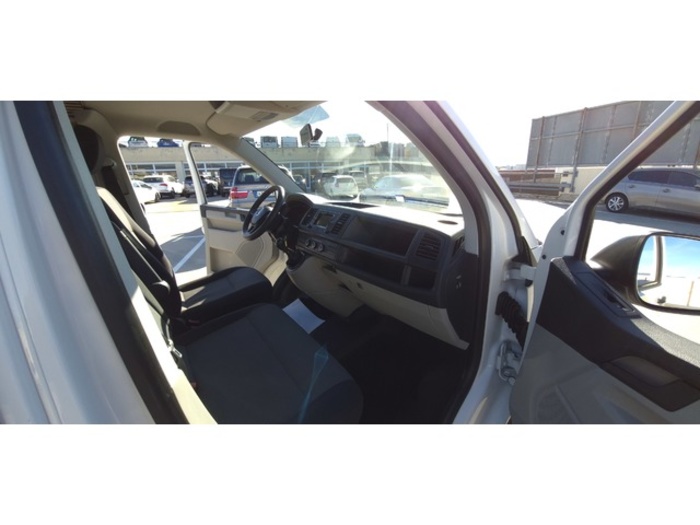 VolkswagenCaravelle Trendline Largo 2.0 TDI BMT 75 kW (102 CV) Vehículo usado en Barcelona - 38 VolkswagenCaravelle Trendline Largo 2.0 TDI BMT 75 kW (102 CV) Vehículo usado en Barcelona - 38