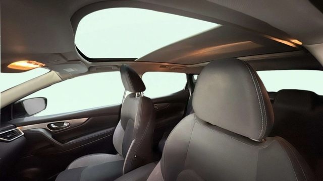 NissanQashqai DIG-T 115 N-Connecta 4x2 85 kW (115 CV) Vehículo usado en Barcelona - 12