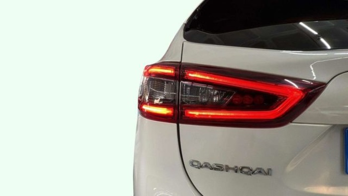 NissanQashqai DIG-T 115 N-Connecta 4x2 85 kW (115 CV) Vehículo usado en Barcelona - 24 NissanQashqai DIG-T 115 N-Connecta 4x2 85 kW (115 CV) Vehículo usado en Barcelona - 24