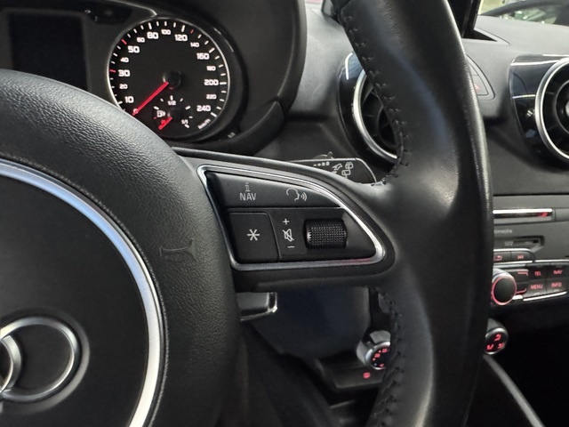 AudiA1 Sportback Active Kit 1.4 TFSI 92 kW (125 CV) S tronic Vehículo usado en Barcelona - 21