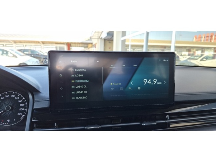 SsangyongMusso Sports D22DTR Premium 4x4 Auto 149 kW (202 CV) Vehículo usado en Barcelona - 17 SsangyongMusso Sports D22DTR Premium 4x4 Auto 149 kW (202 CV) Vehículo usado en Barcelona - 17