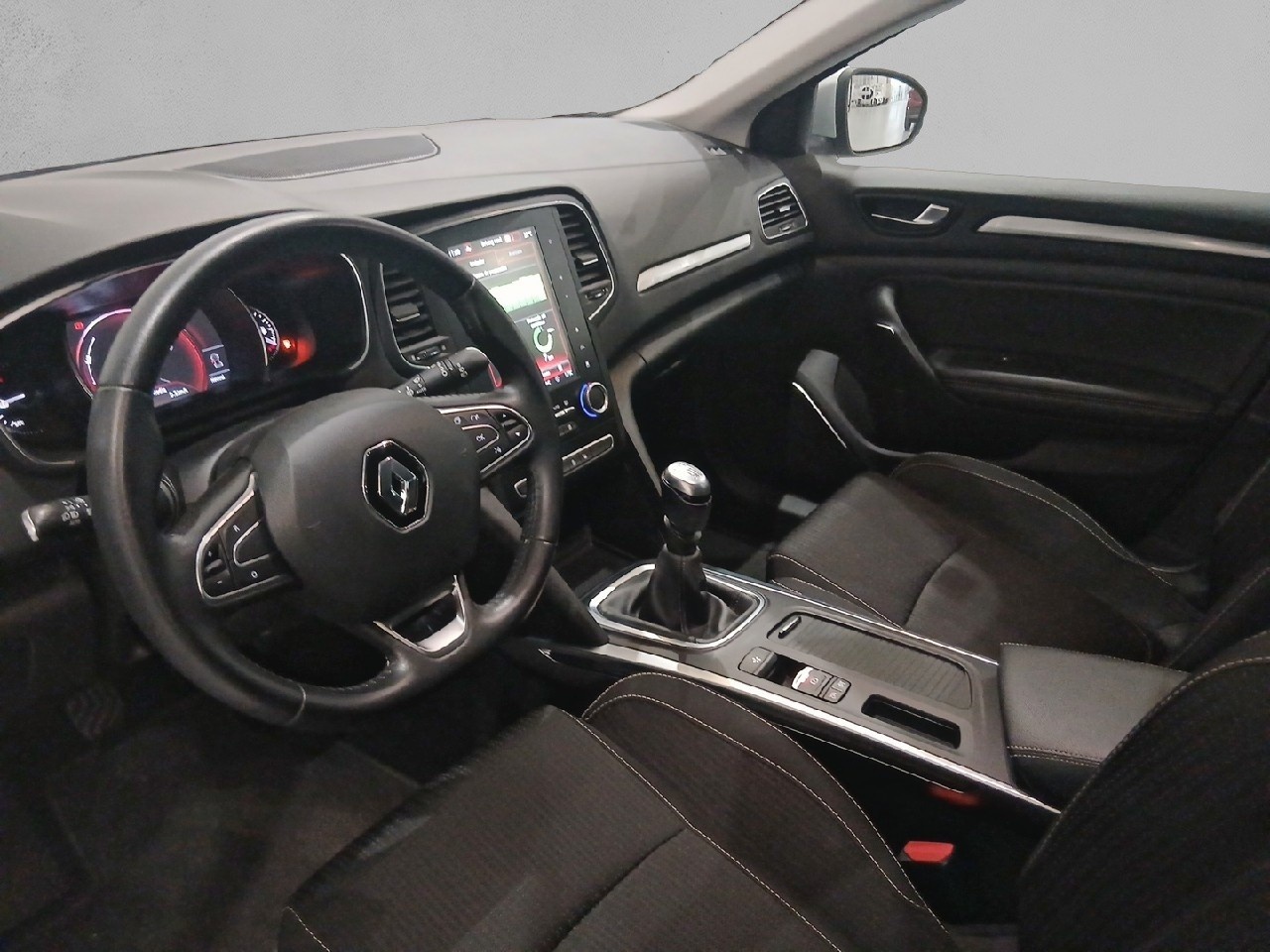 Renault Megane Sport Tourer Zen TCe 103 kW (140 CV) GPF - 9