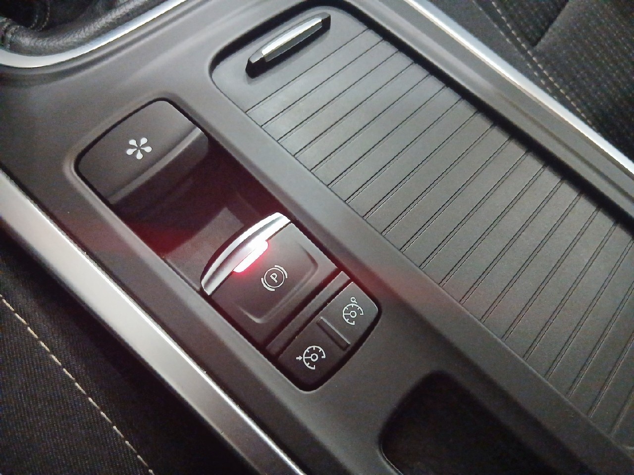 Renault Megane Sport Tourer Zen TCe 103 kW (140 CV) GPF - 14