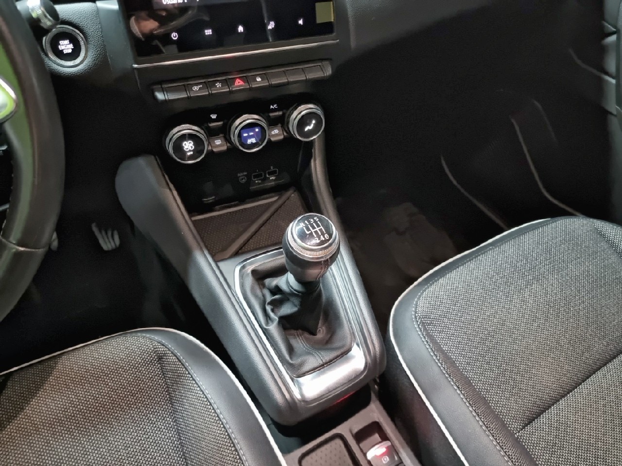 Renault Captur Zen TCe 66 kW (90 CV) - 7