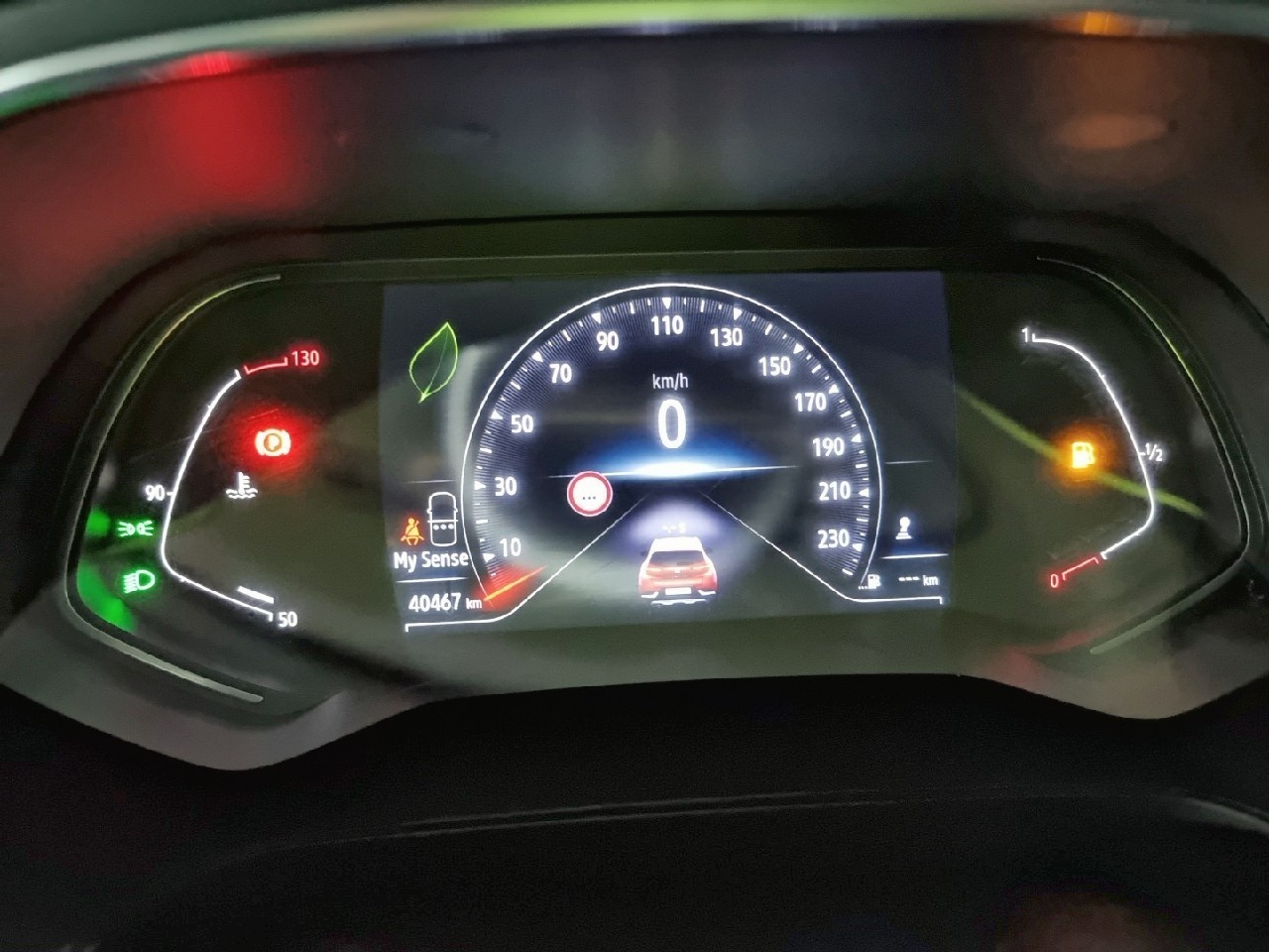 Renault Captur Zen TCe 66 kW (90 CV) - 8