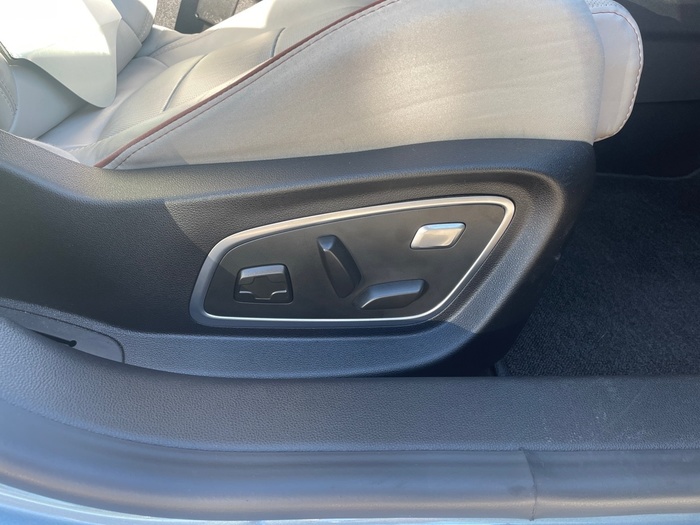 Renault Talisman Sport Tourer Initiale Paris TCe 165 kW (225 CV) EDC GPF - 11 Renault Talisman Sport Tourer Initiale Paris TCe 165 kW (225 CV) EDC GPF - 11