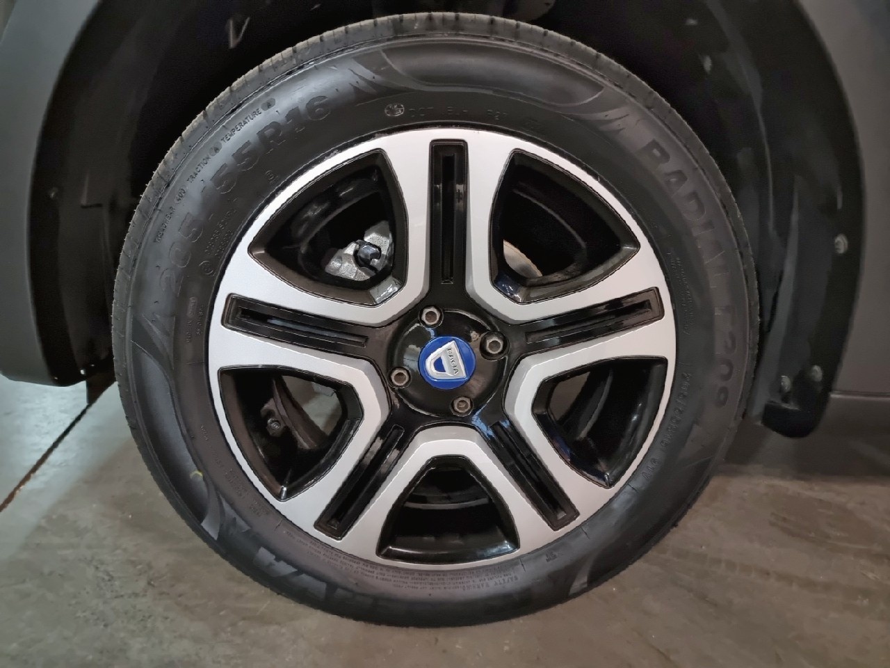 Dacia Sandero SL Aniversario TCE 74 kW (100 CV) GLP - 4