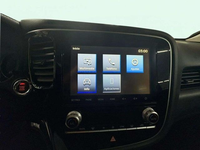 MitsubishiOutlander 200 MPI Motion 2WD CVT 110 kW (150 CV) Vehículo usado en Barcelona - 13