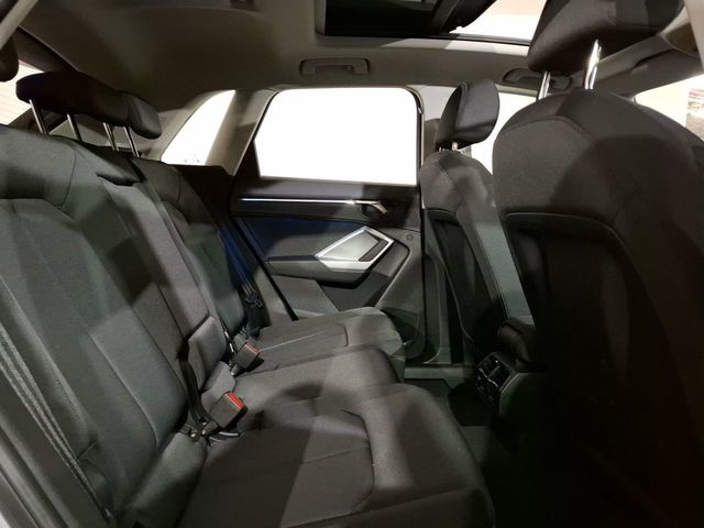 Audi Q3 Sport 35 TFSI 110 kW (150 CV) S tronic Vehículo usado en Las Palmas - 11 Audi Q3 Sport 35 TFSI 110 kW (150 CV) S tronic Vehículo usado en Las Palmas - 11