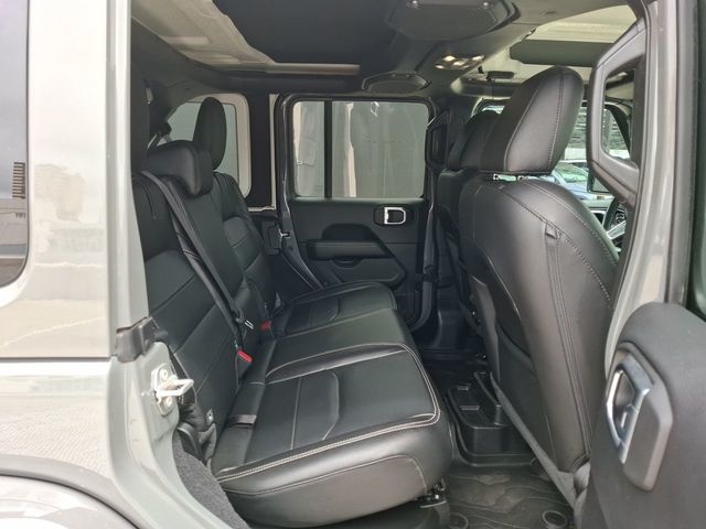 Jeep Wrangler 2.0 Sahara 8ATX 280 kW (381 CV) Vehículo usado en Las Palmas - 6 Jeep Wrangler 2.0 Sahara 8ATX 280 kW (381 CV) Vehículo usado en Las Palmas - 6