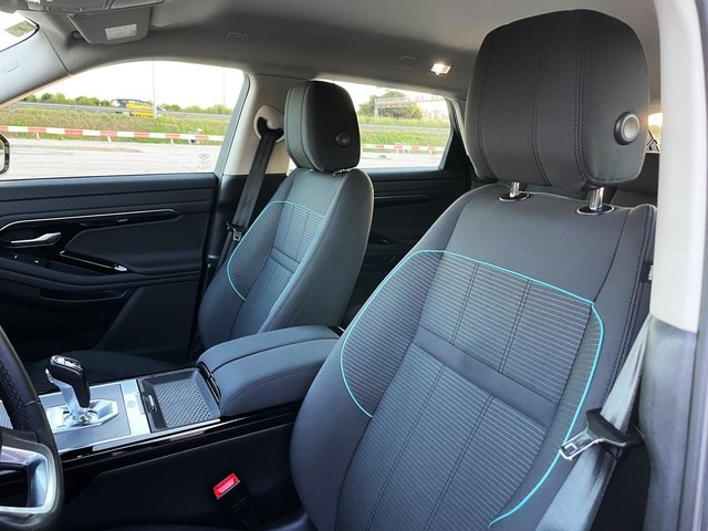 Land RoverRange Rover Evoque D150 MHEV Standard 4WD Auto 110 kW (150 CV) Vehículo usado en Barcelona - 4