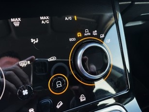 Land Rover Range Rover Evoque D150 MHEV Standard 4WD Auto 110 kW (150 CV)