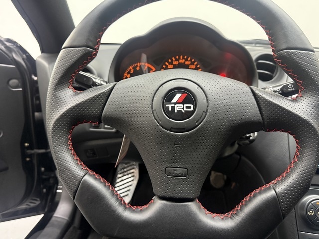 ToyotaCelica 1.8 VVT-I 105 kW (143 CV) Vehículo usado en Barcelona - 15 ToyotaCelica 1.8 VVT-I 105 kW (143 CV) Vehículo usado en Barcelona - 15