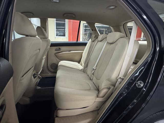 KiaCarens 2.0 CRDI VGT Emotion 103 kW (140 CV) Vehículo usado en Barcelona - 11