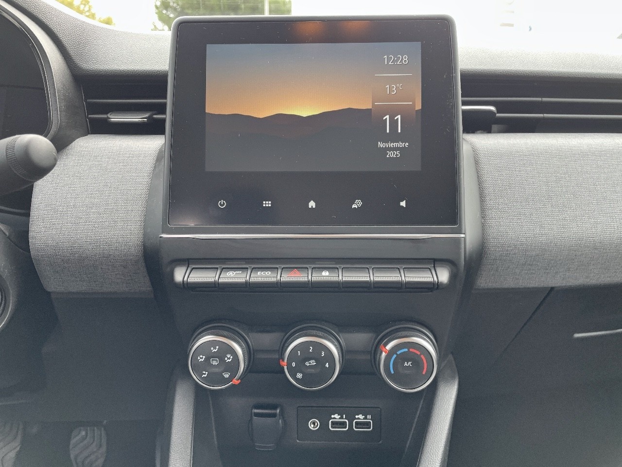 Renault Clio Evolution dCi 74 kW (100 CV) - 9