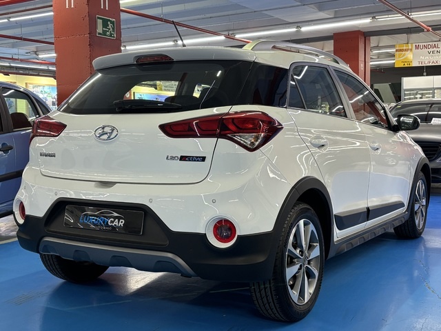 Hyundaii20 Active 1.0 TGDI Klass 74 kW (100 CV) Vehículo usado en Barcelona - 10
