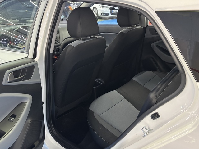Hyundaii20 Active 1.0 TGDI Klass 74 kW (100 CV) Vehículo usado en Barcelona - 15