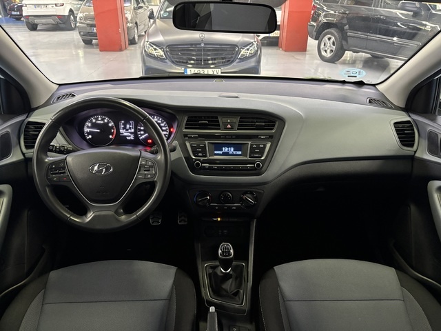 Hyundaii20 Active 1.0 TGDI Klass 74 kW (100 CV) Vehículo usado en Barcelona - 17