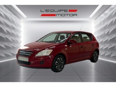 Kia Ceed 1.4 CVVT Concept 80 kW (109 CV) Kia Ceed 1.4 CVVT Concept 80 kW (109 CV)