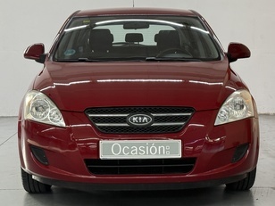 Kia Ceed 1.4 CVVT Concept 80 kW (109 CV)