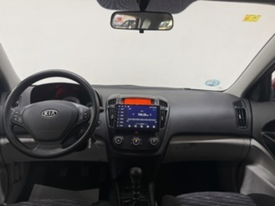 Kia Ceed 1.4 CVVT Concept 80 kW (109 CV) Kia Ceed 1.4 CVVT Concept 80 kW (109 CV)