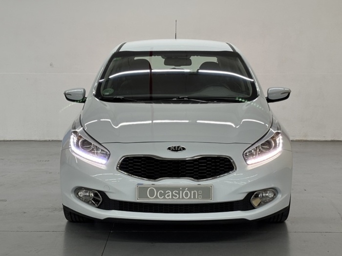 KiaCeed 1.4 CVVT Maracaná 74 kW (100 CV) Vehículo usado en Barcelona - 5 KiaCeed 1.4 CVVT Maracaná 74 kW (100 CV) Vehículo usado en Barcelona - 5