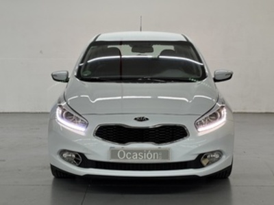 Kia Ceed 1.4 CVVT Maracaná 74 kW (100 CV) Kia Ceed 1.4 CVVT Maracaná 74 kW (100 CV)
