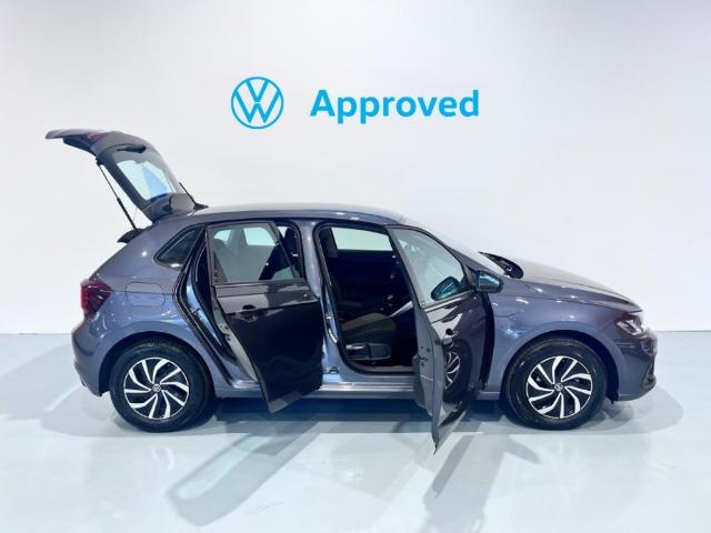 VolkswagenPolo Life 1.0 TSI 70 kW (95 CV)14