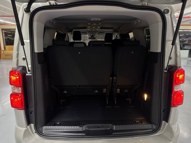 CitroenSpacetourer BlueHDi 145 Talla M Shine 107 kW (145 CV) Vehículo usado en Barcelona - 7 CitroenSpacetourer BlueHDi 145 Talla M Shine 107 kW (145 CV) Vehículo usado en Barcelona - 7