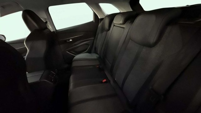 Peugeot3008 PureTech 130 Allure EAT8 96 kW (130 CV) Vehículo usado en Barcelona - 9 Peugeot3008 PureTech 130 Allure EAT8 96 kW (130 CV) Vehículo usado en Barcelona - 9