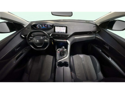 Peugeot 3008 PureTech 130 S&S Allure 96 kW (130 CV) Peugeot 3008 PureTech 130 S&S Allure 96 kW (130 CV)