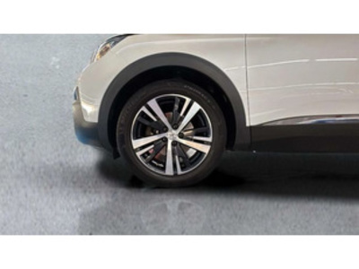 Peugeot 3008 PureTech 130 S&S Allure 96 kW (130 CV) Peugeot 3008 PureTech 130 S&S Allure 96 kW (130 CV)