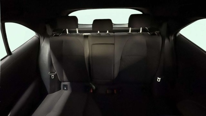 ToyotaCorolla 125H Business E-CVT 90 kW (122 CV) Vehículo usado en Barcelona - 8 ToyotaCorolla 125H Business E-CVT 90 kW (122 CV) Vehículo usado en Barcelona - 8